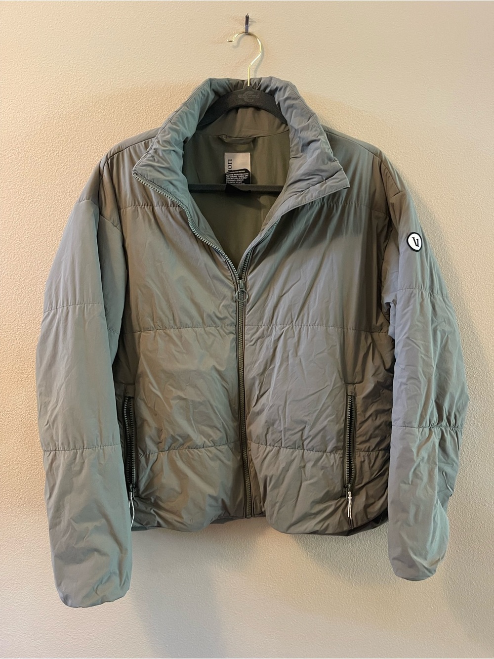 Vuori Canyon Insulated Jacket Women’s Lightweight Puffer Coat vintage Pistachio